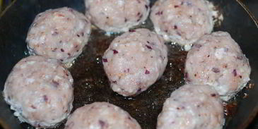 мясные зразы с сыром и яйцом