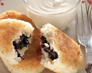 Зразы из рисовой каши на молоке с черносливом