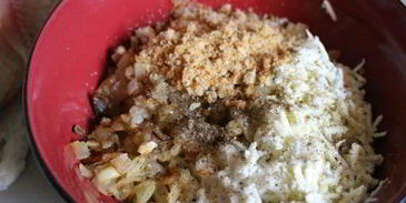 зразы из тилапии в беконе с овощным салатом