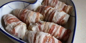 зразы из тилапии в беконе с овощным салатом