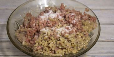 зразы мясные с яйцом