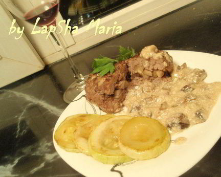 Зразы с лесными грибами под соусом