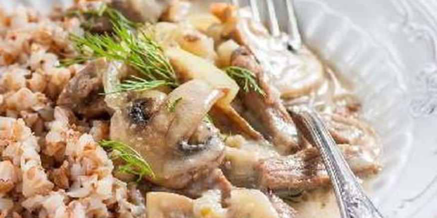 Рецепт гречки по-купечески со сметанкой