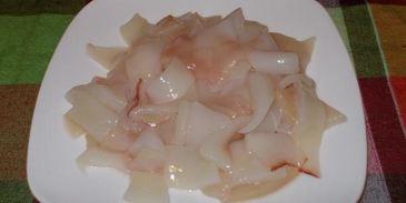 гречка с кальмарами и луком-пореем в горшочке