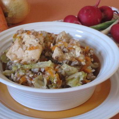 Гречка с курицей и капустой