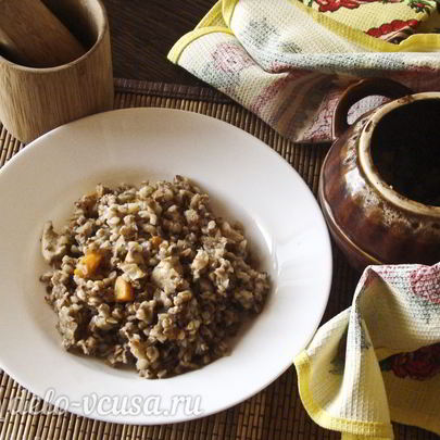 Гречка с курицей в горшочке