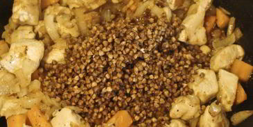 гречка с курицей в горшочке