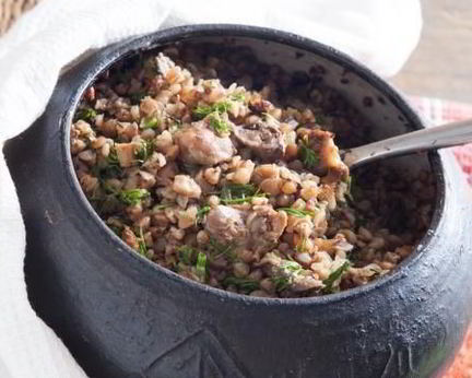 Гречка с потрошками в горшочке