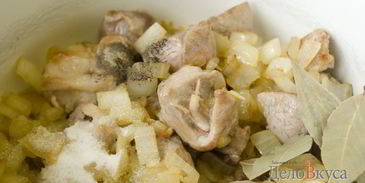 гречка с тушеной свининой