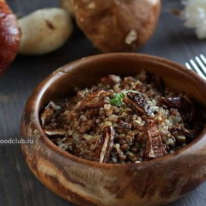 Гречневая каша с белыми грибами