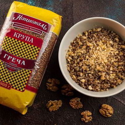 Гречневая каша с орехами и медом