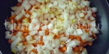 печень с морковью и зеленью и гречка на гарнир