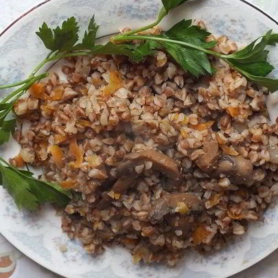 Постная гречка с грибами