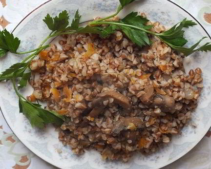 Постная гречка с грибами