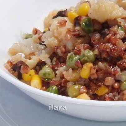 Разноцветная гречневая каша