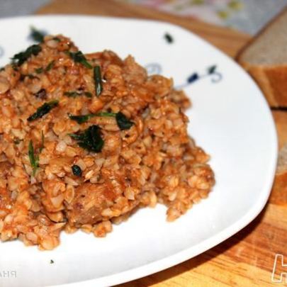 Томленая гречка со свининой