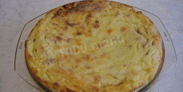 гурьевская каша с изюмом орехами и цукатами