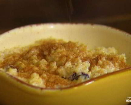 Каша пшенная с изюмом