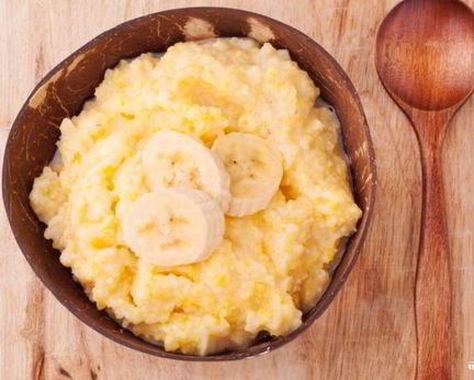 Кукурузная каша с бананом
