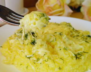 Кукурузная каша с сыром