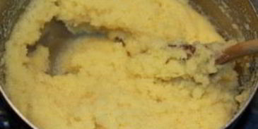 кукурузная каша в горшочке