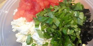 пикантная полента с копченными колбасками