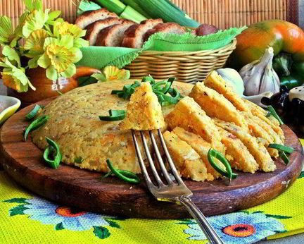 Полента с беконом и овощами