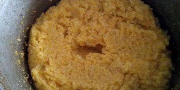 полента с грибным рагу и овощами