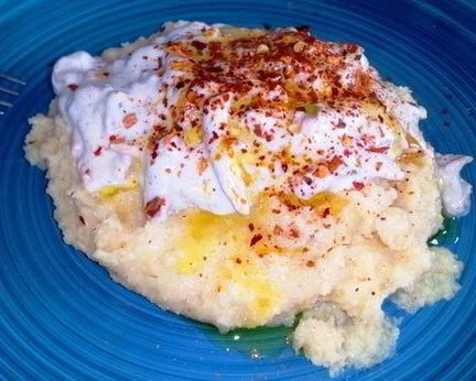 Полента с лисичками в сливочном соусе