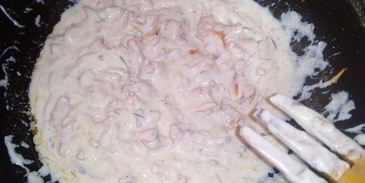 полента с лисичками в сливочном соусе