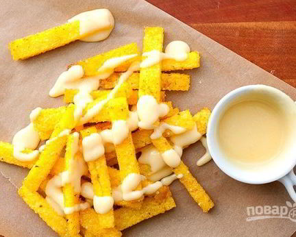 Полента с сырным соусом