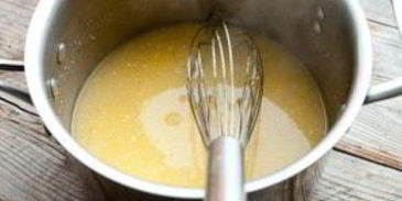 полента с сырным соусом