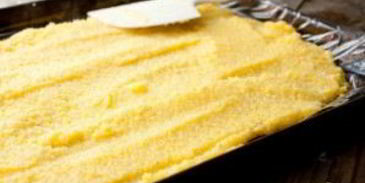 полента с сырным соусом