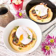 Рецепт Утренней поленты с грибами и яйцом пашот