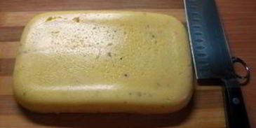 запеченная полента с песто