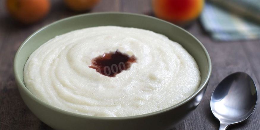 Рецепт манной каши на молоке и воде