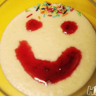 Манная каша на молоке с желтком