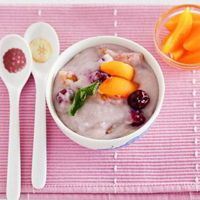 Манная каша с фруктами в мультиварке