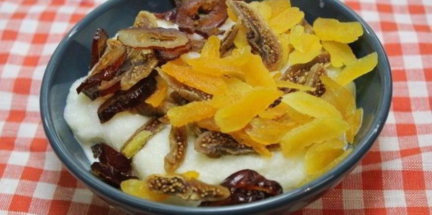 Рецепт манной каши с фруктами