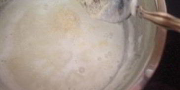 манная каша с комочками