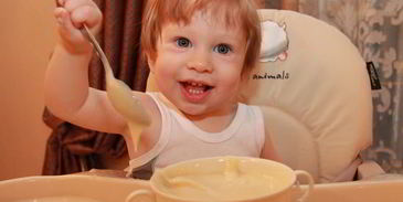 манная каша с яблоком