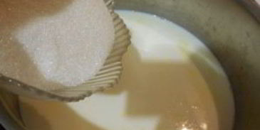 вкусная манная каша на молоке