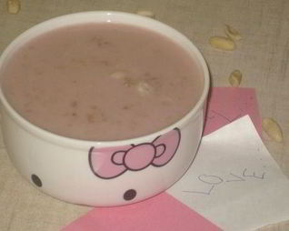 Клубнично-сливочная овсяная каша с лавандой