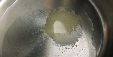 овсяная каша с мясным соусом и красным вином