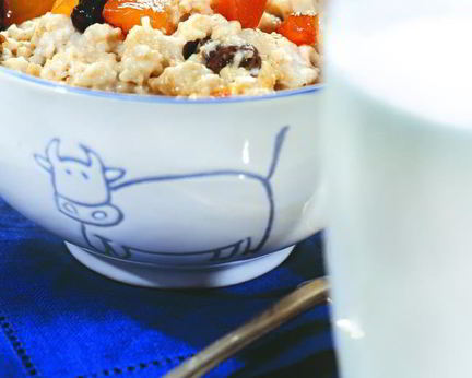 Овсяная каша с сухофруктами