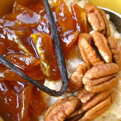 Овсяная каша с ванилью, кумкватом и пеканом