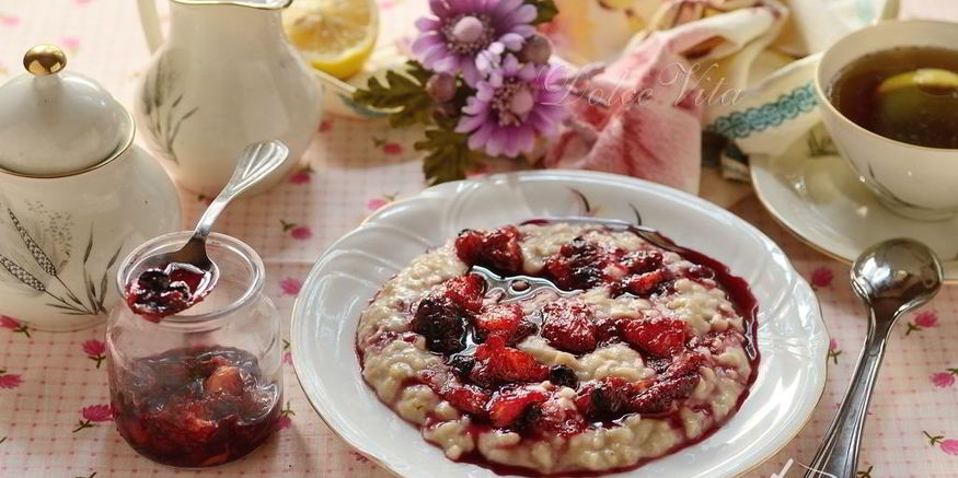 Рецепт овсяной каши с ягодами, апельсином и корицей