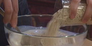 овсяная каша с ягодами и сухофруктами