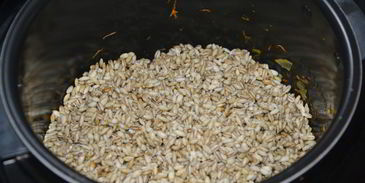 перловая каша с говяжьей тушенкой в мультиварке