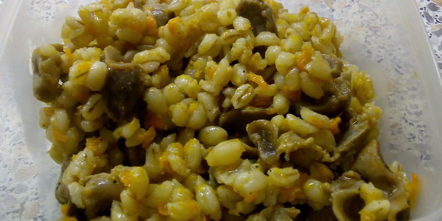 Рецепт перловой каши с куриными желудками в мультиварке